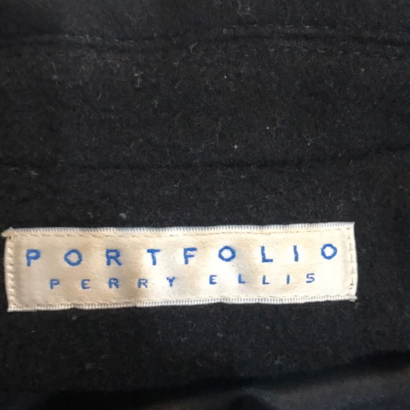 Perry Ellis wool coat - Picture 3 of 3